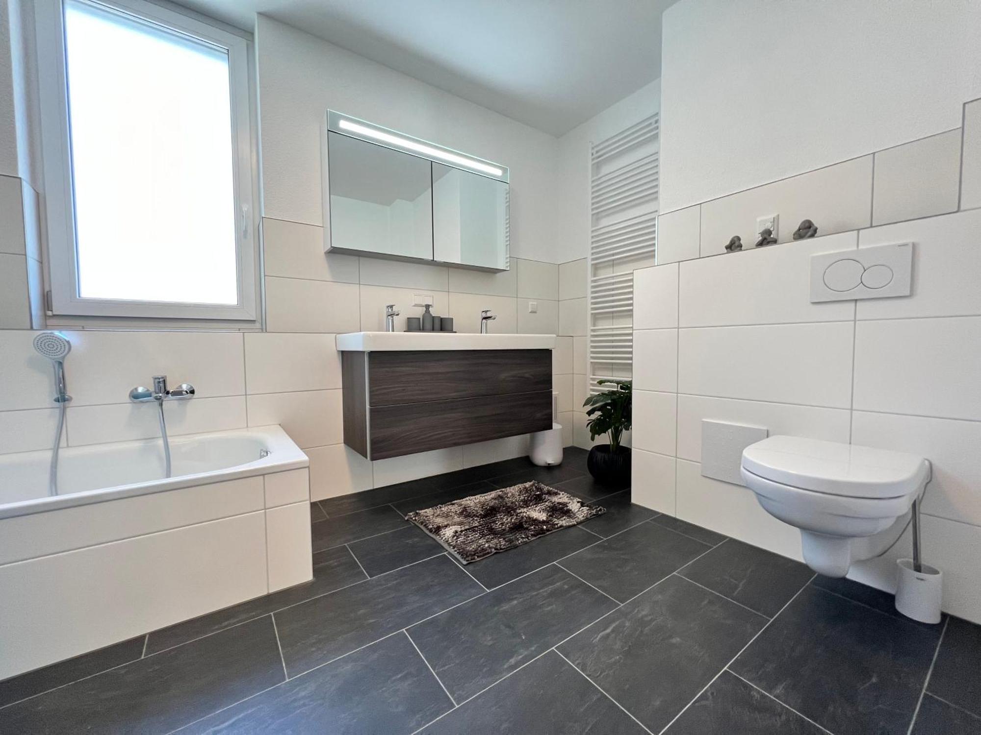 Neues Seeapartment 于伯林根 外观 照片